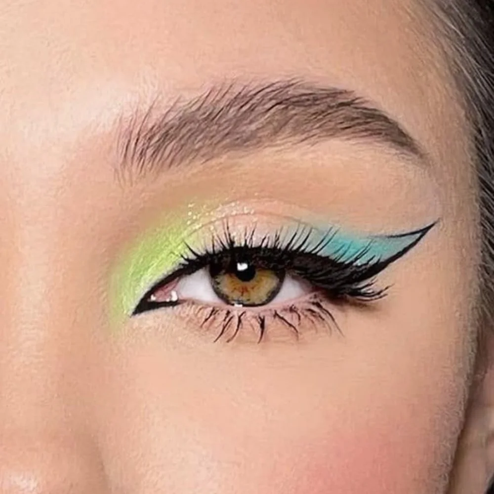 MAC Cosmetics Colour Excess Eyeliner GLEAM ON (CHARTREUSE/ LIME GREEN)